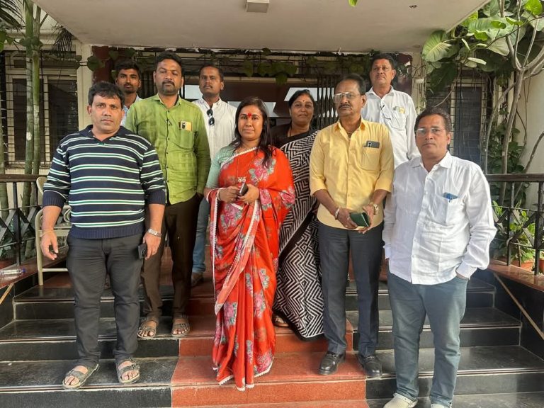 व्यापार्यांच्या नुकसानीचे तात्काळ पंचनामे करा- आ.मेघना बोर्डीकर