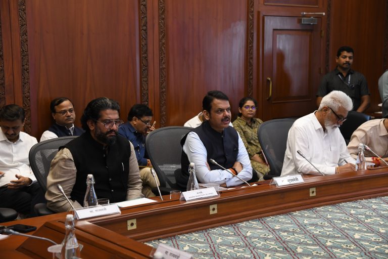 योजना, निर्णयांची माहिती लोकांपर्यंत प्रभाविरित्या पोहोचविण्यासाठी डिजीटल माध्यम धोरण तयार करणार – मुख्यमंत्री देवेंद्र फडणवीस