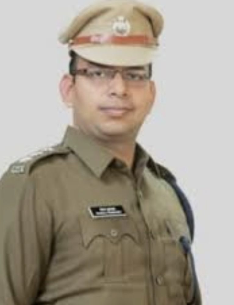 परभणीच्या पोलीस अधीक्षक रवींद्रसिंह परदेशी यांची बदली ; नूतन एसपी म्हणून पंकज कुमावत होणार रुजू