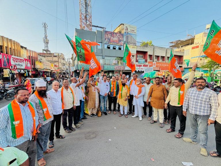 परभणीत भाजपचा जल्लोष: पश्चिम बंगाल, आसाम व पुदुच्चेरीतील विजयानिमित्त आनंदोत्सव