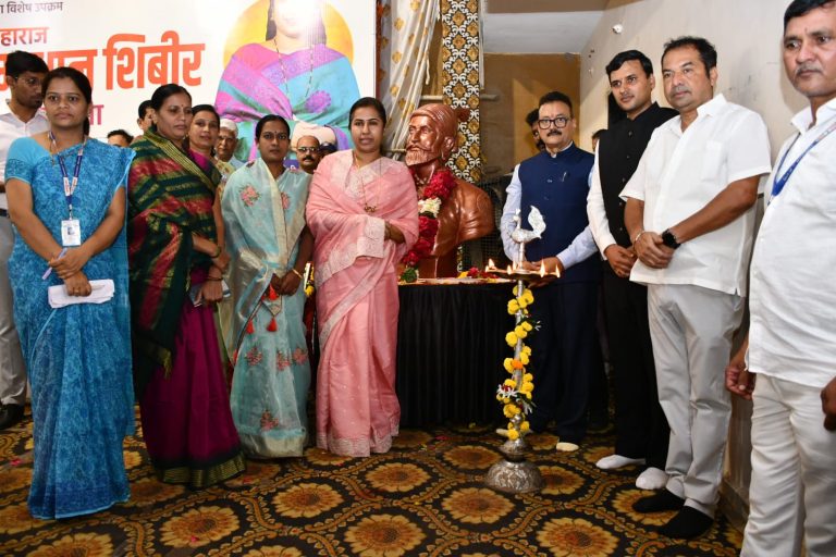 प्रत्येक नागरिकांपर्यंत कल्याणकारी योजनांचा लाभ पाहोचविण्यास शासन कटीबध्द;- पालकमंत्री मेघना साकोरे-बोर्डीकर