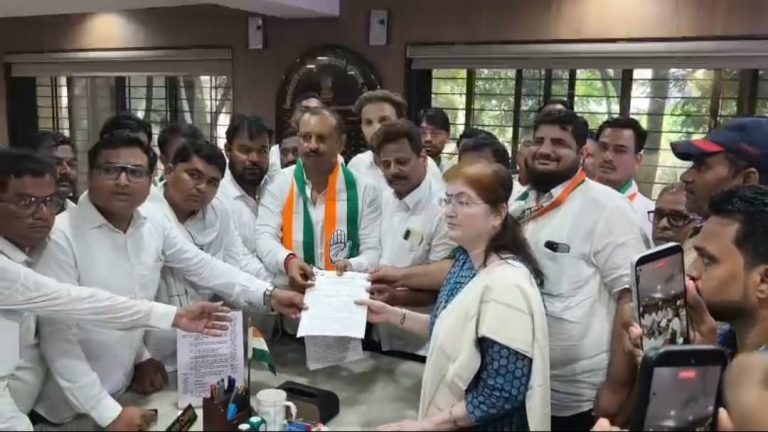 काँग्रेसकडून परभणीत आंदोलन; मुख्य निवडणूक आयुक्त ज्ञानेश कुमार यांच्या राजीनाम्याची मागणी